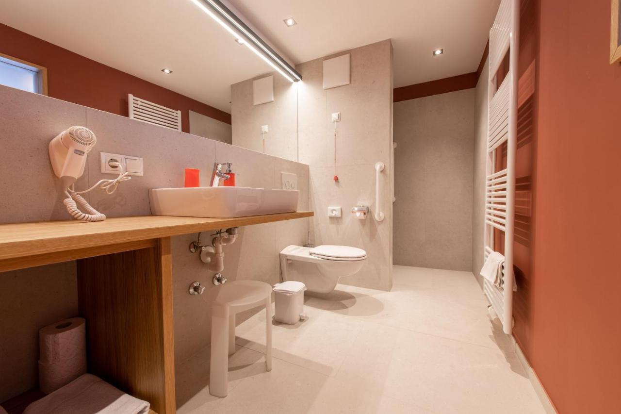 Lapis Monti - Apartments & Suites Burgusio Luaran gambar