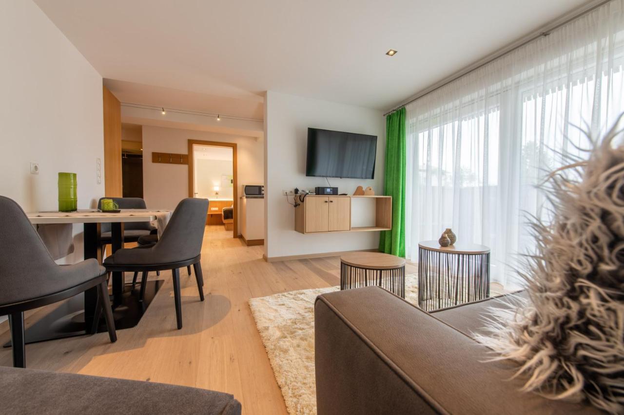 Lapis Monti - Apartments & Suites Burgusio Luaran gambar