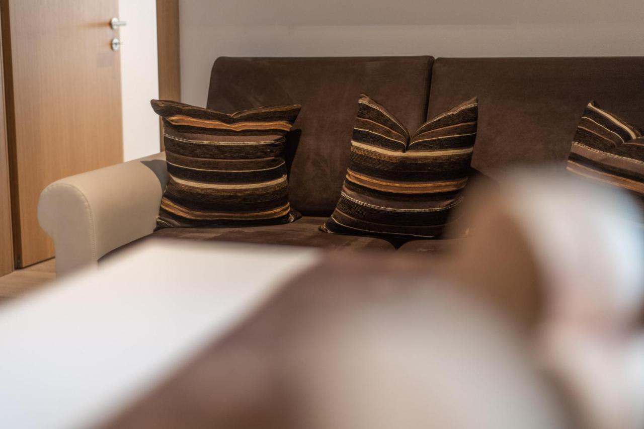 Lapis Monti - Apartments & Suites Burgusio Luaran gambar