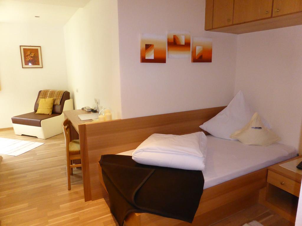 Lapis Monti - Apartments & Suites Burgusio Luaran gambar